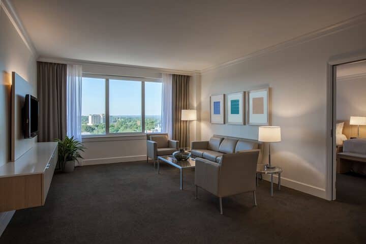 Room 17 of 116