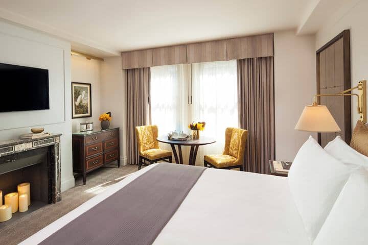 Room 30 of 115