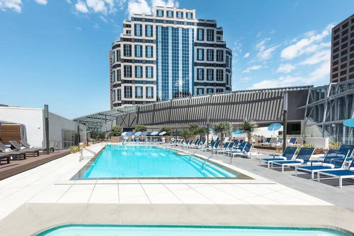 Pool 49 of 137