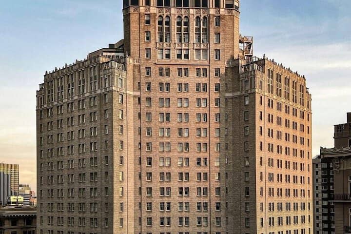 Hotel 184 of 207