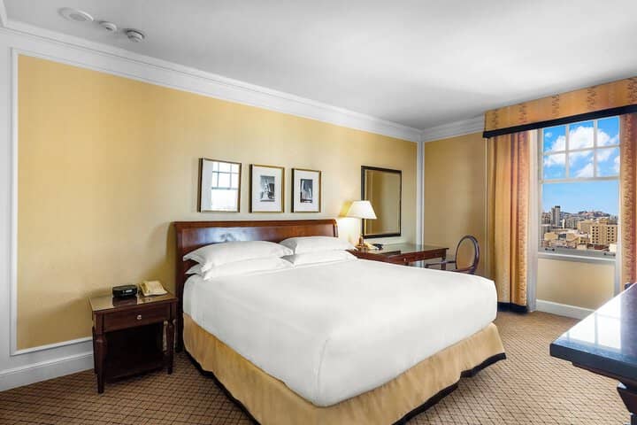Room 29 of 207