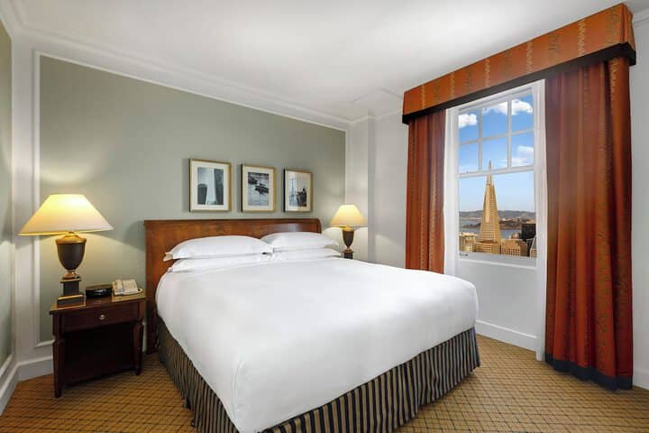 Room 34 of 207