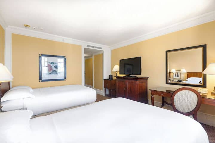 Room 56 of 207