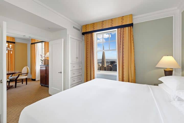 Room 81 of 207