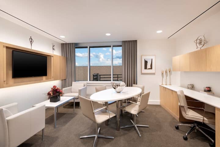 Room 43 of 116