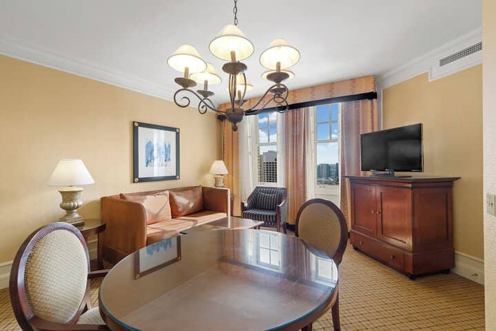 Room 22 of 207