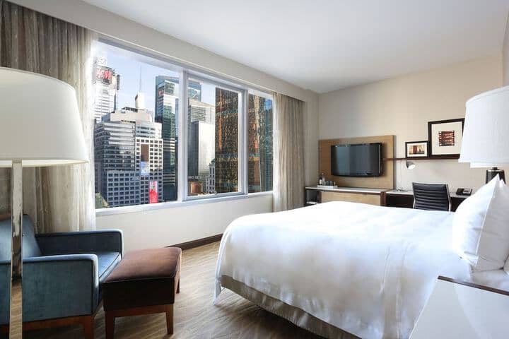 Room 21 of 100